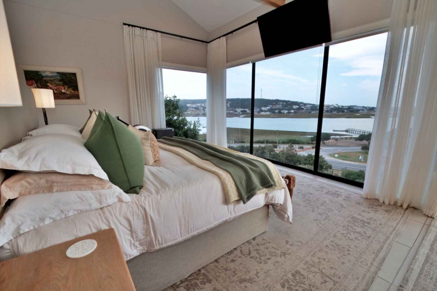 4 Bedroom Property for Sale in Stilbaai Wes Western Cape